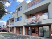 15 Rushden Gardens, London IG5, 3 bed flat to rent,...