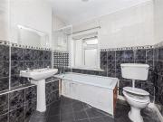 15 Upper Cross Road, Rialto, Dublin 8 Owen Reilly 4900...