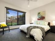 1/5 Winifred Street Oakleigh, VIC 3166