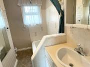 1606 AVENUE, Surrey, BC V4A 1S5 Home For Rent | RE/MAX |...