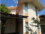 160.00 Área Útil Casa Alugar, 4 Ambientes localizado em...