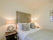 161 Fulham Road SW3 2 bed flat to rent £3,900 pcm £900 pw