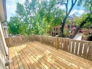 161 Huron Street 2 Toronto ON M5T 2B6 3 Bedroom...