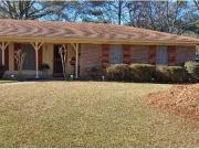 161 Pine Island Dr, Jackson, MS 39206