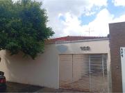 162 Área Útil Casa Alugar, 3 Dormitórios localizado em...