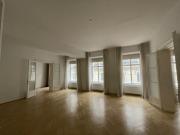 162 m² LUXURIÖSER ALTBAU GENERALSANIERT NEBEN GRABEN...