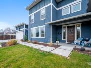 1634 W Wright Street