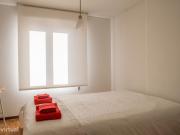164457 Quarto 4, com cama de casal em.