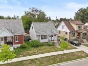 1673 FRANCOIS ROAD