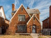 16766 Greenlawn Street