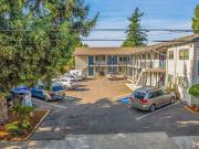#167 FRANCIS STREET APARTMENTS 1 Bedroom Apartment for...