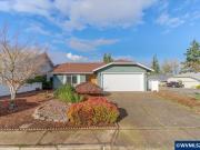 1694 Sunrise Cir NW, Salem, OR 97304