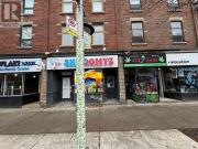 16 3Rd 497 Bloor Street W, Toronto, ON, M5S 1Y2...