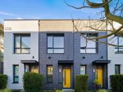 16 9735 University Crescent, Burnaby, BC, V5A 0E8...