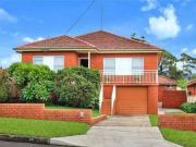 16 Burke Road, Dapto, NSW 2530 House for Rent