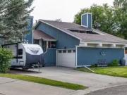 16 Deer Ridge Court Se, Calgary, AB, T2J 5X9 house for sale.