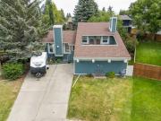 16 Deer Ridge Court Se, Calgary, AB, T2J 5X9 house for...
