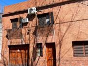 16 e/ 70 y 71 CASA DE 3 DOR