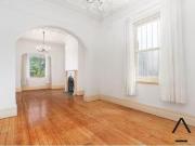 16 Fletcher Street, Tamarama House for rent Listed by...