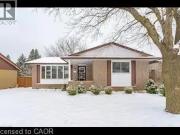 16 GAY Crescent Unit# Upper