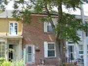 16 Mansfield Avenue Toronto ON M6J 2B1 3 Bedroom House...