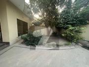 16 Marla Double Storey Good Condition House For Rent...