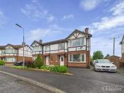 16 Meadowvale Avenue