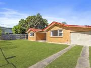 16 Palomar Road, Yeerongpilly, QLD 4105