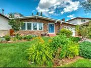 $1700 Spacious 2 bedroom + den, 1 bath basement suite |...