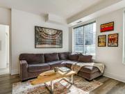 1702 75 St Nicholas Street