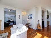 1702 W 16TH STREET, North Vancouver, BC V7M 3P4 Condo...