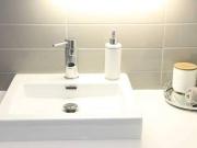 170 Bayview Avenue 26598 Toronto ON M5A 0G4 Studio...