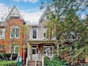 170 Borden Street 1 Toronto ON M5S 2N3 2 Bedroom...