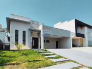 174 Área Útil Casa de Condomínio Alugar, 3 Dormitórios...