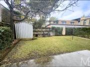 FULLY FURNISHED SELF CONTAINED MODERN STUDIO WALK TO METRO