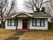 1748 E 14th St 3/1 1408 sqft