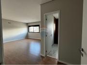 174 Área Útil Casa de Condomínio Alugar, 3 Dormitórios...