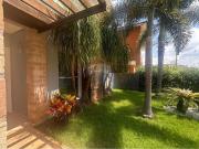 174 Área Útil Casa de Condomínio Alugar, 3 Dormitórios...