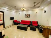 1750 Ft² Flat for Rent