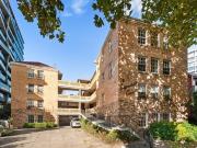 17/78 Queens Road, Melbourne VIC 3004 Apartment For Rent...