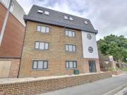 17 Bedroom Block Of Apartments Flat