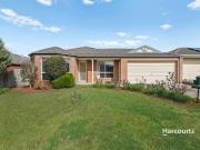 17 Bristol Mews, Craigieburn, VIC 3064 House for Rent