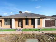 17 Mustang Circuit, Bonnie Brook