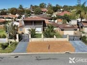 17 Silvertop Avenue, Halls Head, WA 6210