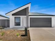 17 Woodhall Way, Munno Para Downs, SA 5115