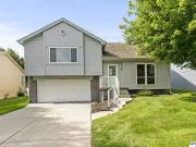 18011 Edna Street, Omaha, NE 68136