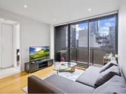 1807/318 Russell Street, MELBOURNE Apartment for rent...