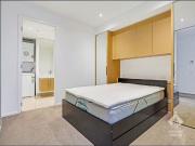 Furnished Stylish One Bedroom Apartment at Prima Pearl Tower