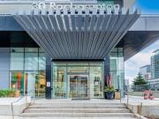 1810 30 Roehampton Avenue