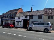 183 High St, Henley In Arden B95, 2 bed town house to...